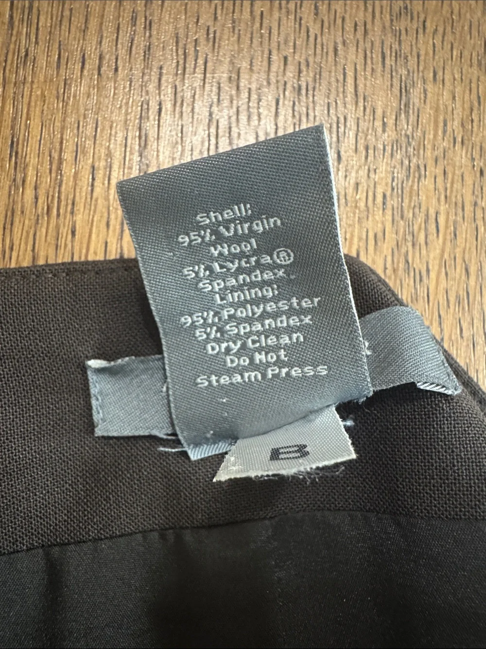 Ann Taylor - Picture 5 of 5